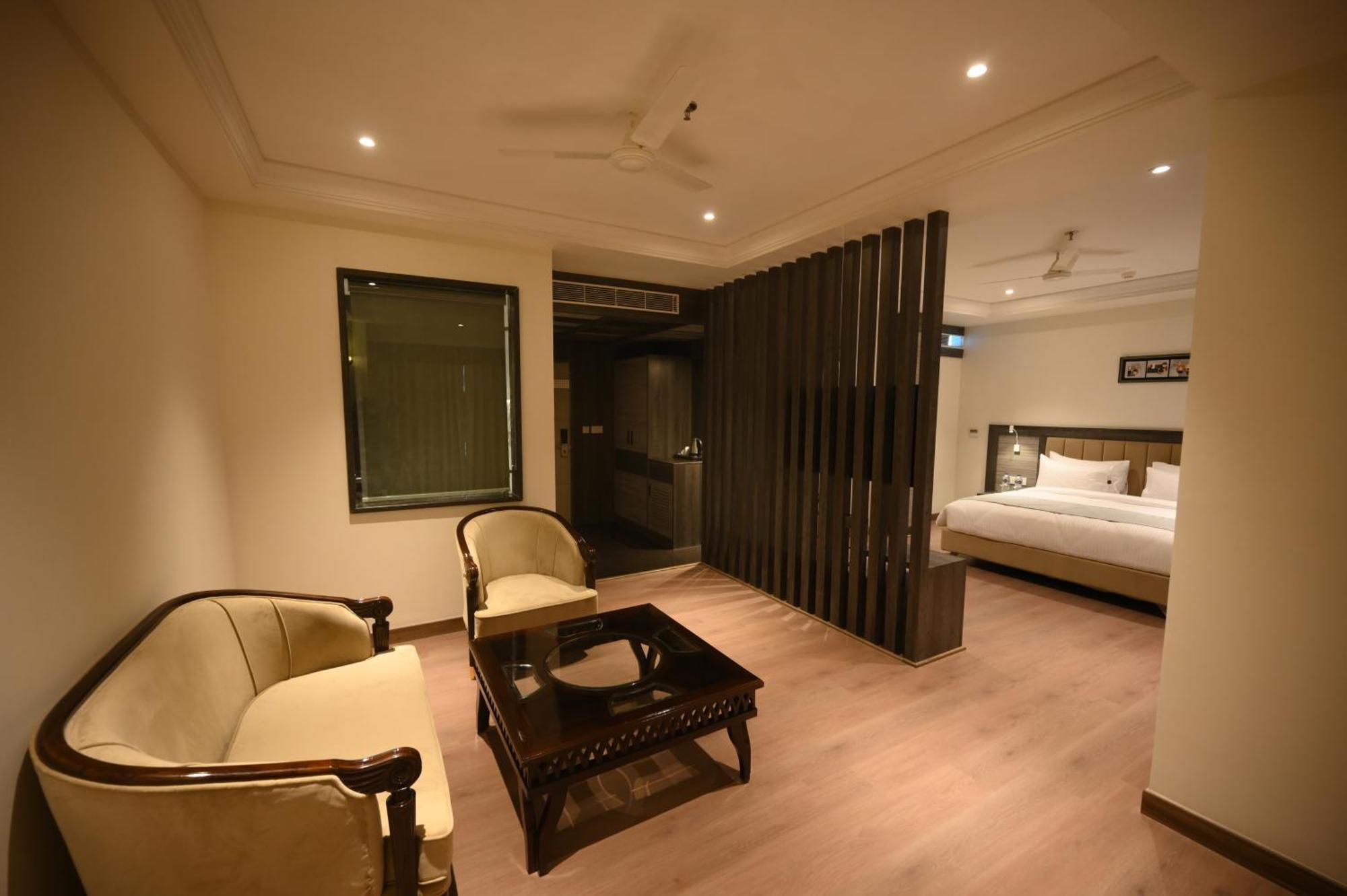 The Mudra Hotel Varanasi Eksteriør billede