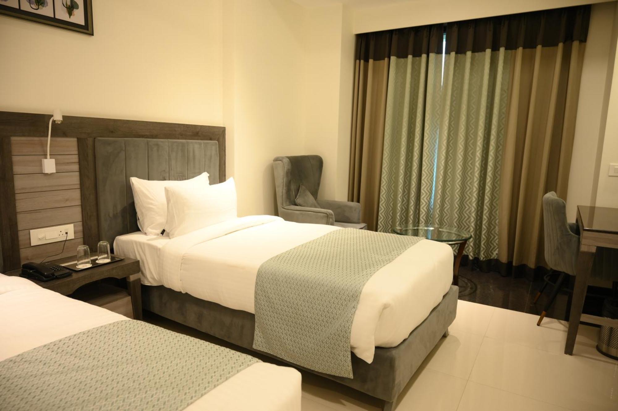 The Mudra Hotel Varanasi Eksteriør billede